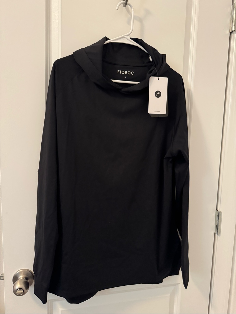 Women's Black Hooded Long-Sleeve Pullover Sweatshirt